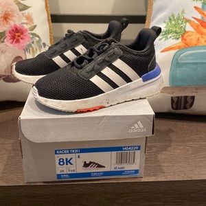 Toddler Adidas. Gently used/excellent condition